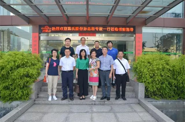 �л�΢������pp����ģ���������ͻ��ι۹�����Ƭ